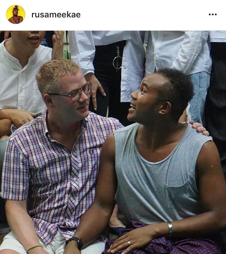 รัสมีแข ฟ้าเกื้อล้น - เจมส์