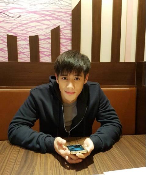 โซ่ ธัชพล เสือทองคำ