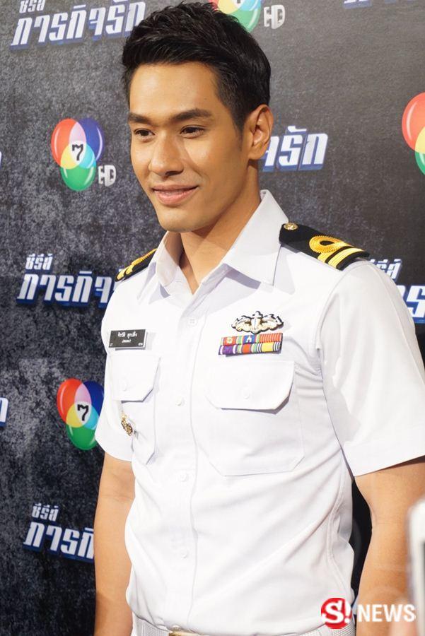 อ๋อม อรรคพันธ์
