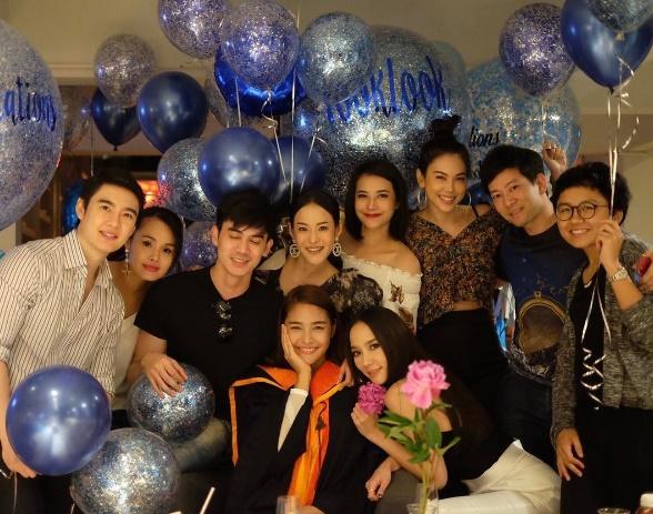 ปุ๊กลุก รับปริญญา