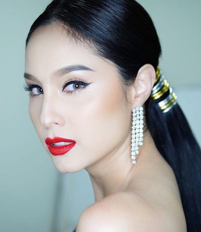 ขวัญ อุษามณี