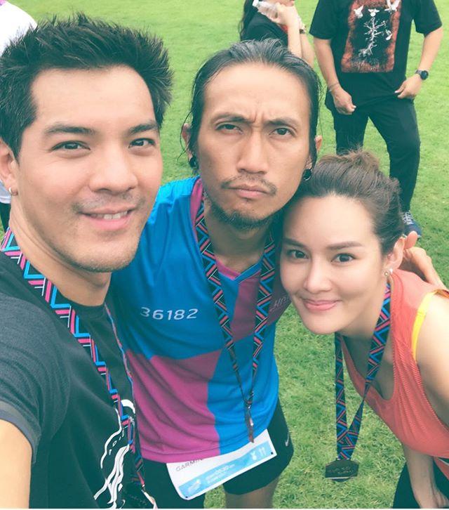 หญิง รฐา