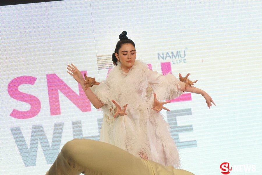 ใหม่ ดาวิกา อาบน้ำ