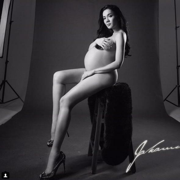 อ๋อม สกาวใจ