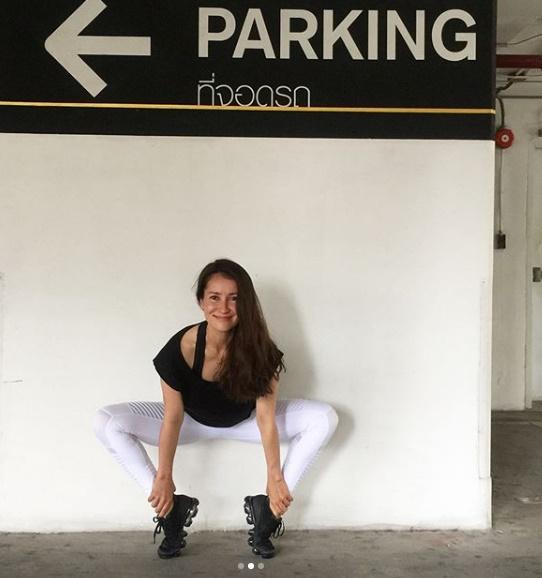 แอน ทองประสม