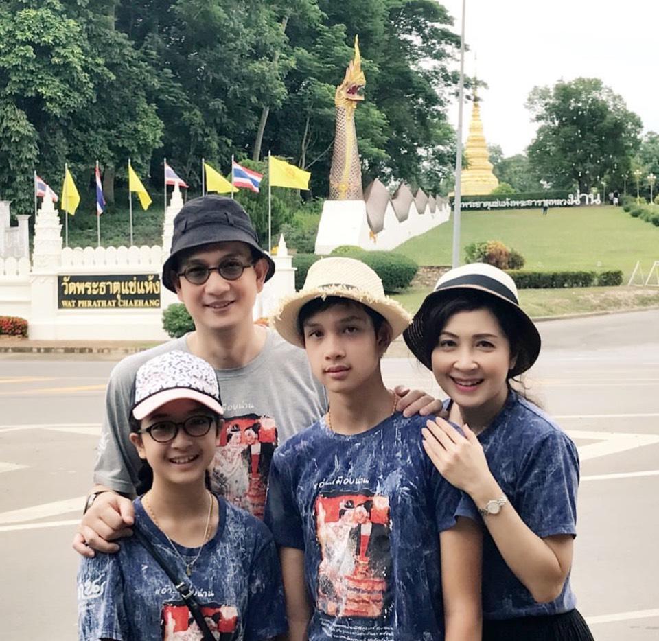 กวาง กมลชนก