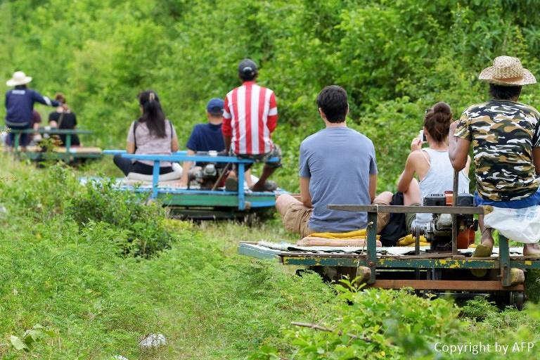 รถไฟไม้ไผ่