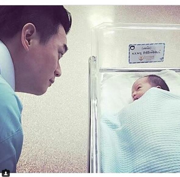 สายฟ้า พายุ