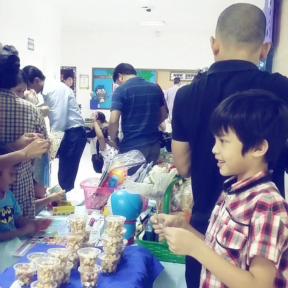 แอนนี่ ฑีฆายุ