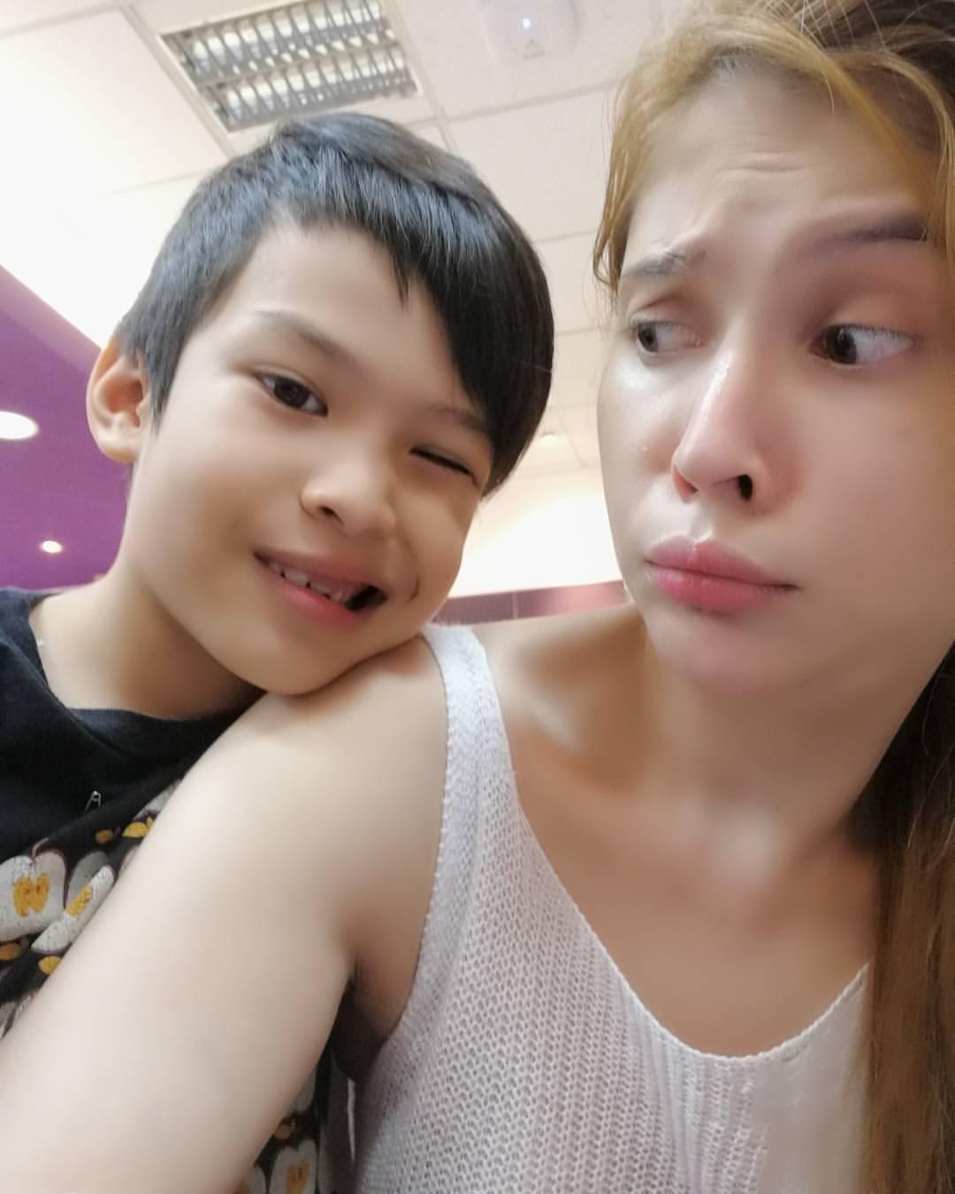 แอนนี่ ฑีฆายุ