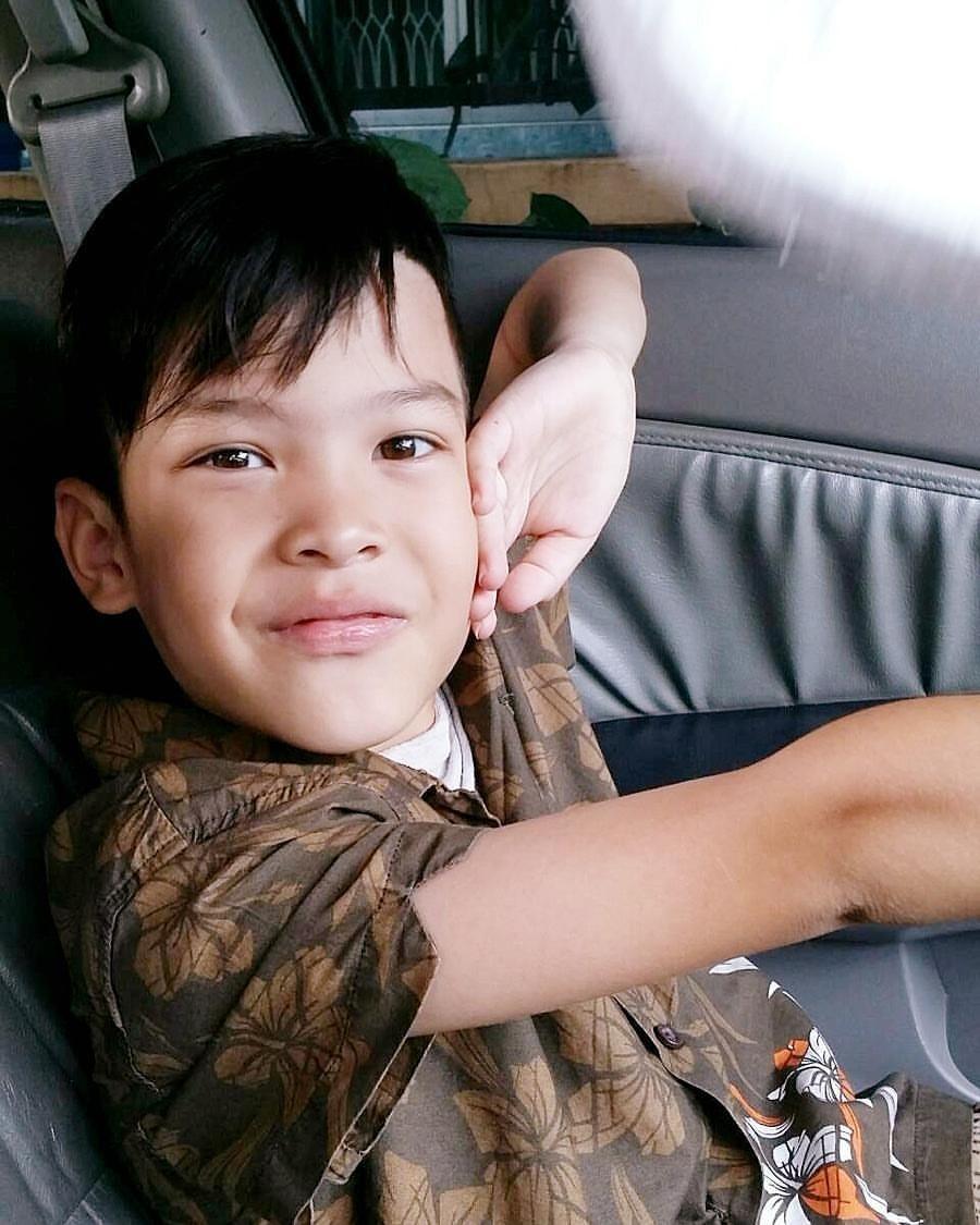 แอนนี่ ฑีฆายุ