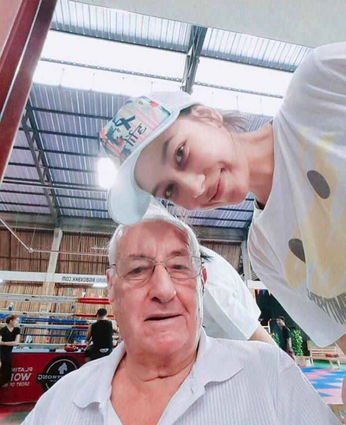 แซมมี่ เคาวเวลล์