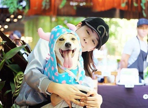 เชียร์ ฑิฆัมพร 