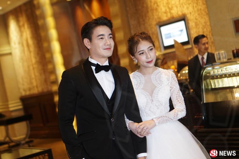 ฟลุค แอปเปิ้ล แต่งงาน