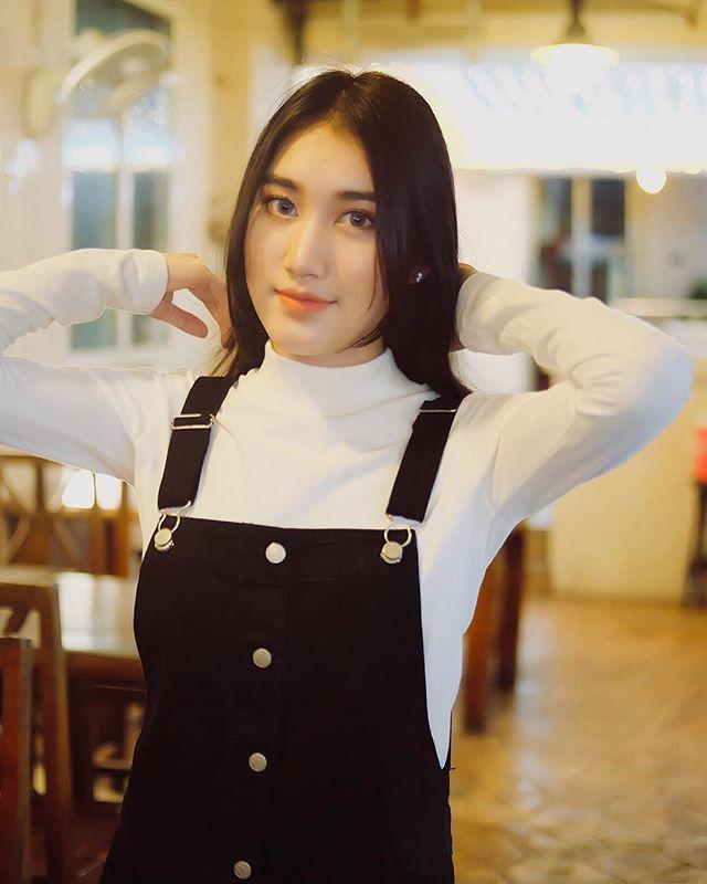 เบสท์ รักษ์วนีย์ ลูกสาว สมรักษ์ คำสิงห์