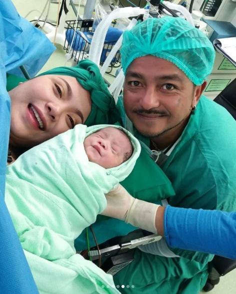 หนำเลี๊ยบ ภิพัชพนธ์