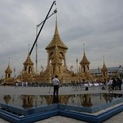 รื้อถอนพระเมรุมาศ