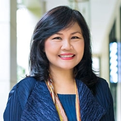 ผุสชา โทณะวณิก (ครูตุ้ม)