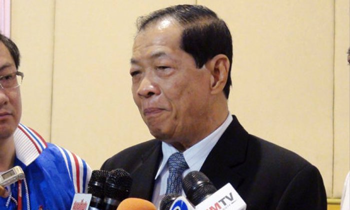 มติเอกฉันท์! ชูมือ ′ชาติซ้าย′ นั่งนายกมวยอาชีพสมัยที่ 13 แบบไร้คู่แข่ง