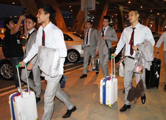 ช้างศึกเดินทางถึงกาตาร์-วินนี่ยันไม่คิดลาออก