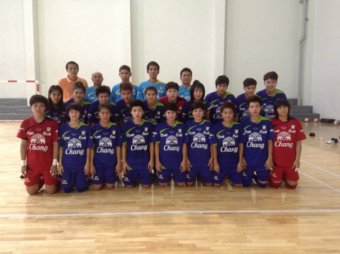โต๊ะเล็กหญิงอุ่นแข้งอัดรร.เทศบาลนครปฐม9-2