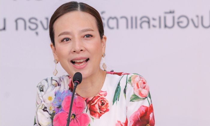 "มาดามแป้ง" ตั้งเป้า แข้งสาวไทย ทะลุถึงตัดเชือกบอลหญิงเอเชียนเกมส์ 2018