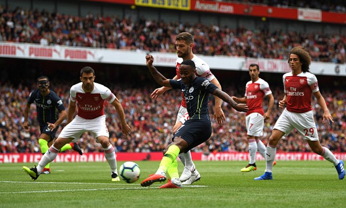 แชมป์เก่าฟอร์มดุ! แมนฯ ซิตี้ แกร่งบุกอัด อาร์เซน่อล คาบ้าน 2-0