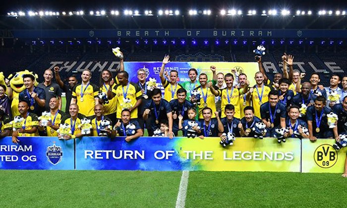 ตำนานบุรีรัมย์ โดน ตำนานดอร์ทมุนด์ ไล่เจ๊า 1-1 (คลิป)