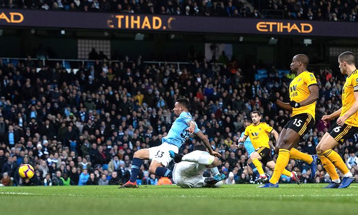 แมนฯซิตี้ ยังฮอต ไล่ต้อน วูล์ฟส์ 3-0 ไล่จี้หงส์เหลือ 4 แต้ม