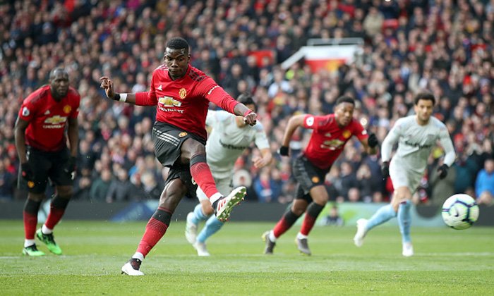 ป็อกบากดสองโทษ! แมนฯ ยูไนเต็ด เปิดรังอัด เวสต์แฮม 2-1 แซงขึ้นที่ 5