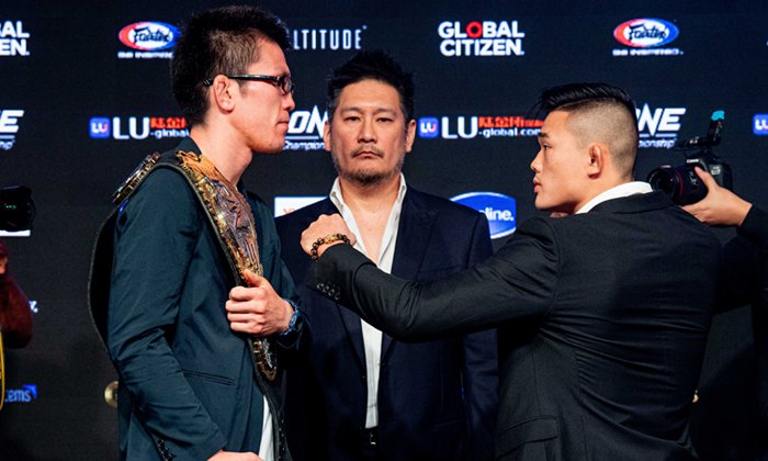เดือดแน่นอน! "อาโอกิ" ประจันหน้า "ลี" แถลงข่าวศึก ONE: ENTER THE DRAGON บู๊สนั่นศุกร์นี้
