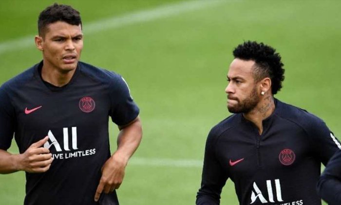 "ติอาโก้" ซิลวา ย้ำ "เนย์มาร์" ไม่จำเป็นต้องย้ายออกจาก PSG