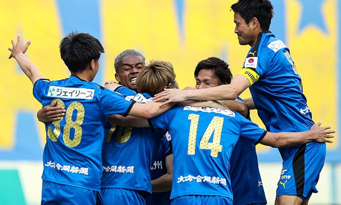 เก่งพอกัน! โออิตะ เฝ้ารังเจ๊า โกเบ 1-1 รั้งที่ 6 เจลีกแน่น