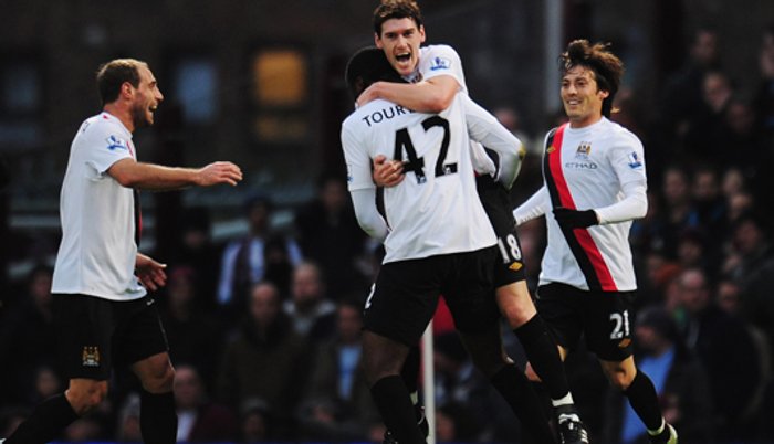 เรือถลุงค้อนเละ3-1ผงาดขึ้นรองฝูง