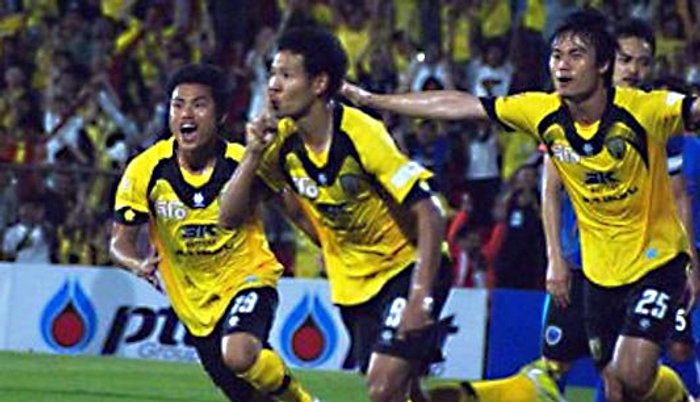 ขอนแก่นร้าย2-0 อาร์มี่กระทุ้ง 3-1