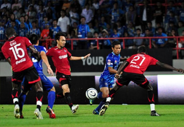 ประมวลภาพฉลามชลเฉือนกิเลนสุดมัน