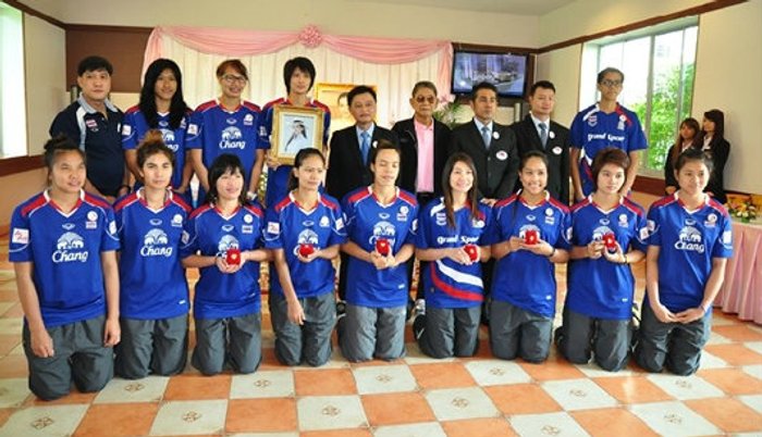 ทูลกระหม่อมหญิงฯทรงชื่นชมผลงานลูกยางสาวไทย