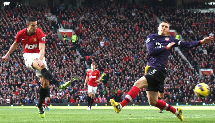 ผลบอล : ฟาน เพอร์ซี่ ส่องทีมเก่า! ผีฟอร์มเจ๋งเฉือนปืน 2-1