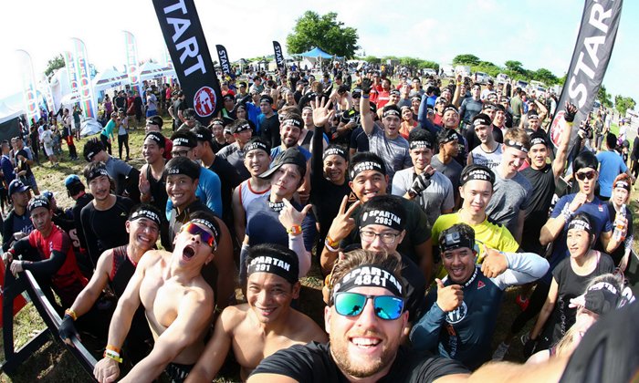 กว่า 5 พันชีวิต! นักวิ่งสปาร์ตันร่วมพิชิตชัย Spartan Race Thailand