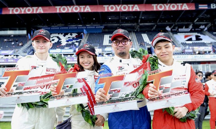 โตโยต้า มอเตอร์สปอร์ต "ณัฐวุฒิ - ณัฐพงษ์ "อวดฟอร์มร้อนแรง บน โฮมเรซในศึกบุรีรัมย์ ซูเปอร์ จีที 2017