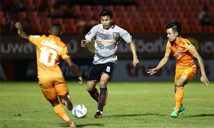 "กว่างโซ้ง" บุกเฉือน "ค้างคาวไฟ" 1-0 ทะยาน 16 ทีม ศึกช้างเอฟเอคัพ