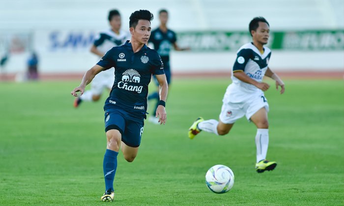 ปล่อยของ! "สุภโชค" ยิง 1 จ่าย 3 "บุรีรัมย์" ถล่ม "มุกดาหาร" 6-0