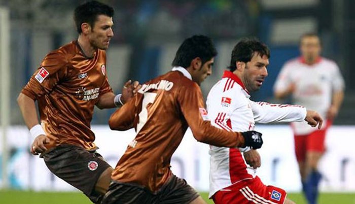 ฮัมบูร์กสุดบู่ซังต์.เพาลีบุกอัด1-0เกมตกค้างบุนเดส