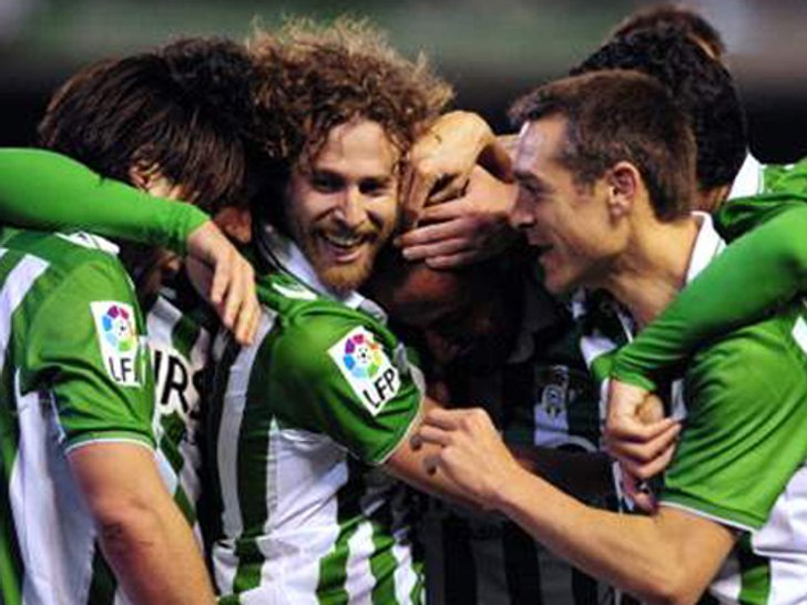 เบติส ฟอร์มแรงไม่เลิก เฉือนโอซาซูน่า 2-1
