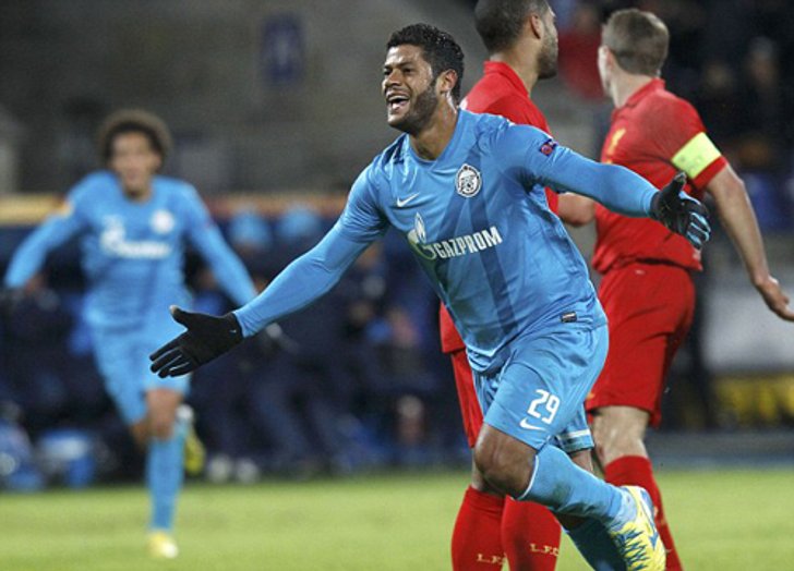 ฮัล์ค เบิกร่องเซนิต เปิดรังทุบหงส์แดง 2-0