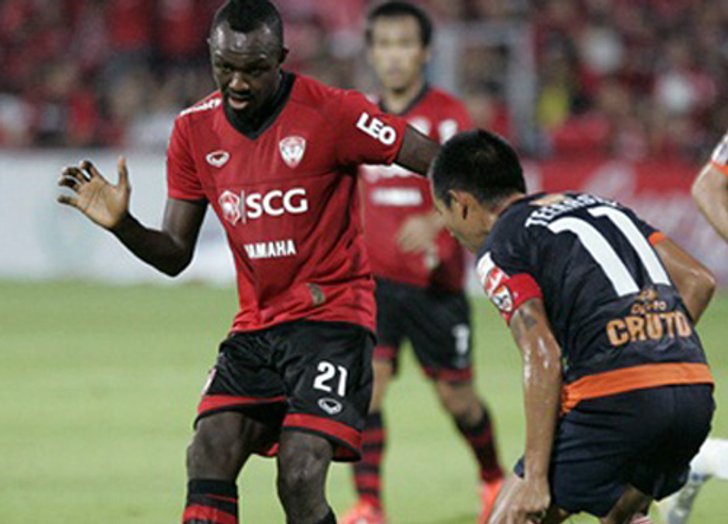 กิเลน เฉือนหวิว เชียงราย 2-1 นำฝูงไทยลีก