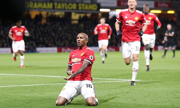 "ยัง" ซัดเบิ้ลพา "ผีแดง" บุกอัด "แตนอาละวาด" 4-2