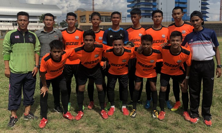 "รร.กีฬายะลา" อัด "รร.เฉลิมพระเกียรติ" 10 คน 2-0 ทะลุชิงรอบคัดเลือก MOE Cup จ.ยะลา