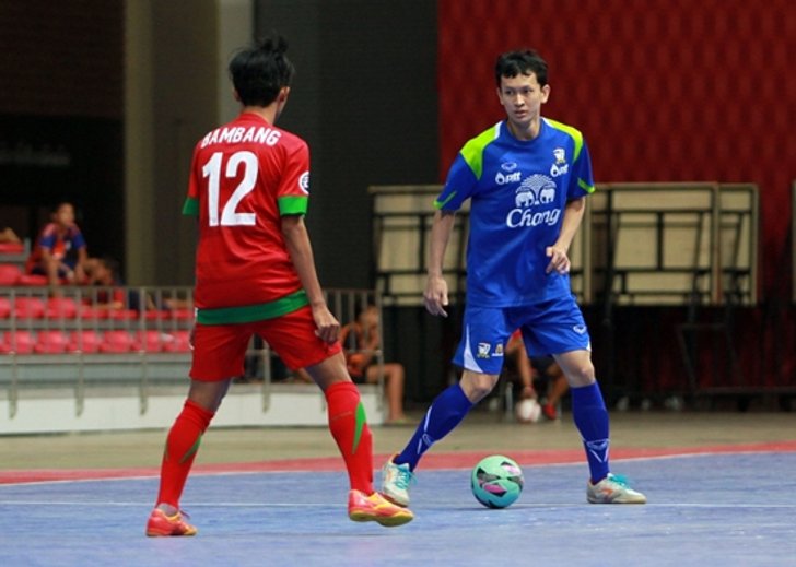 โต๊ะเล็กไทยสะดุดโดนอิเหนาเผาเครื่อง1-2