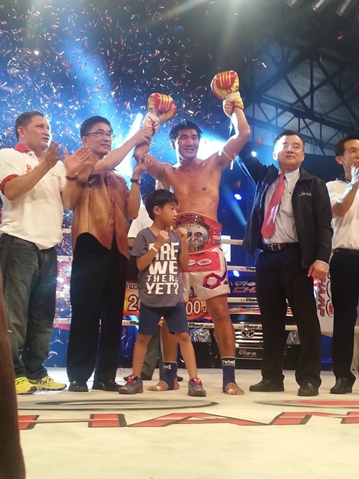 ไม่ได้โม้!สมรักษ์ซิวแชมป์มวยไทยมาราธอน